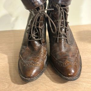 born side zip lace boots in a gorgeous, distressed, brown leather
